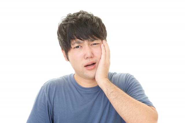 親知らずを抜くべきタイミングとは？生え方で変わる判断基準